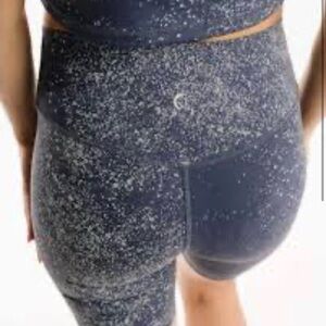 Zyia Active womens Speckled biker shorts size medium